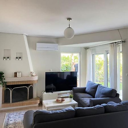 Cozy 2 Room Apartment With Garden Near Athens Air-Port Artemida  Dış mekan fotoğraf