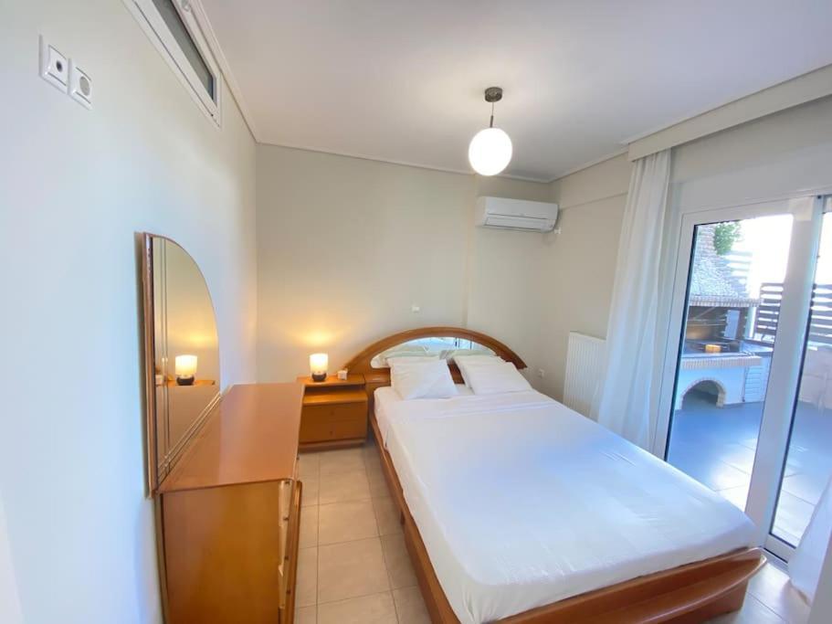 Cozy 2 Room Apartment With Garden Near Athens Air-Port Artemida  Dış mekan fotoğraf