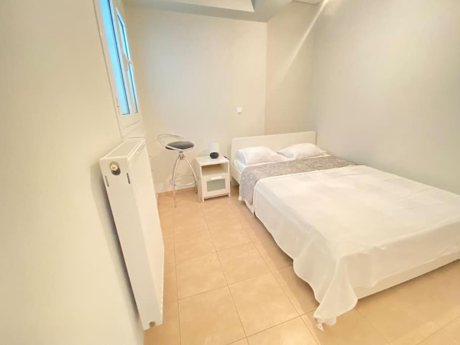 Cozy 2 Room Apartment With Garden Near Athens Air-Port Artemida  Dış mekan fotoğraf