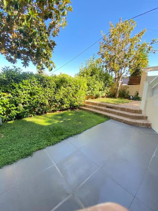 Cozy 2 Room Apartment With Garden Near Athens Air-Port Artemida  Dış mekan fotoğraf