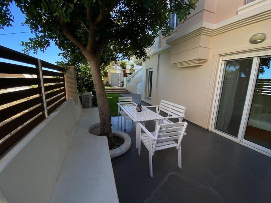 Cozy 2 Room Apartment With Garden Near Athens Air-Port Artemida  Dış mekan fotoğraf
